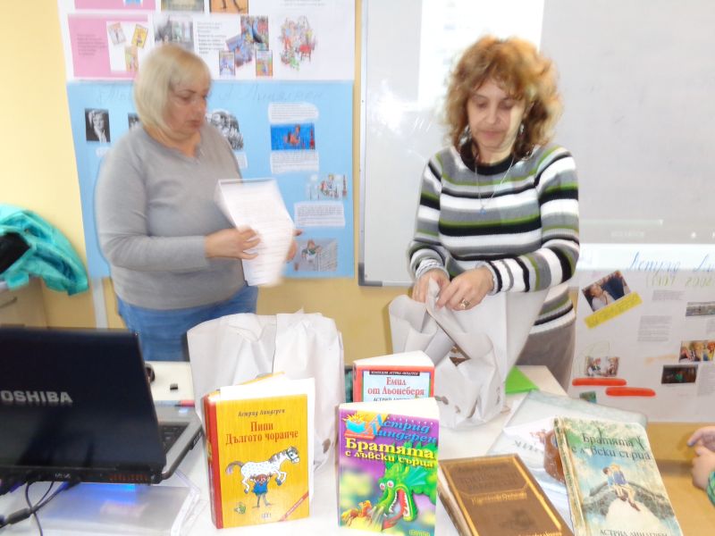 Маринова и Радева - Старши учители в Начален етап